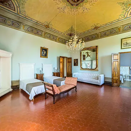 Le Farnete Bed and Breakfast