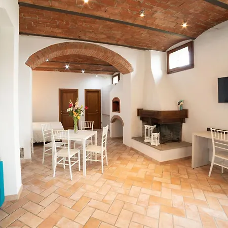 Le Farnete Bed and Breakfast Comeana