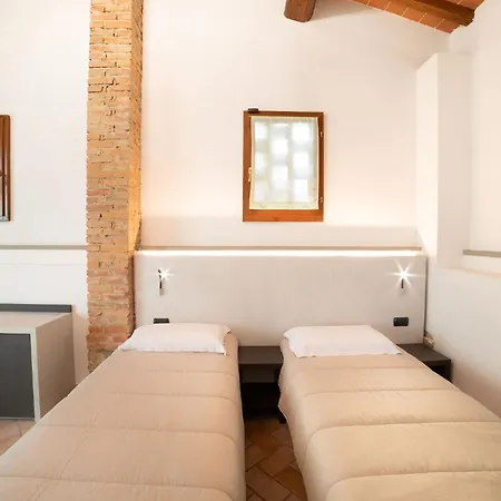 Le Farnete Bed and Breakfast 3*