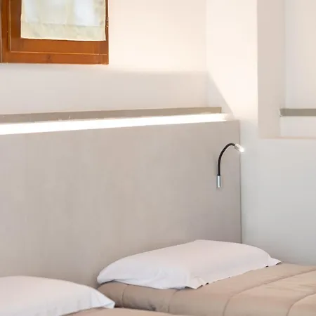 Le Farnete Bed and Breakfast Comeana