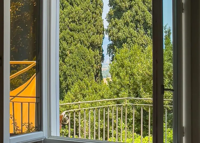 Le Farnete 3* Comeana